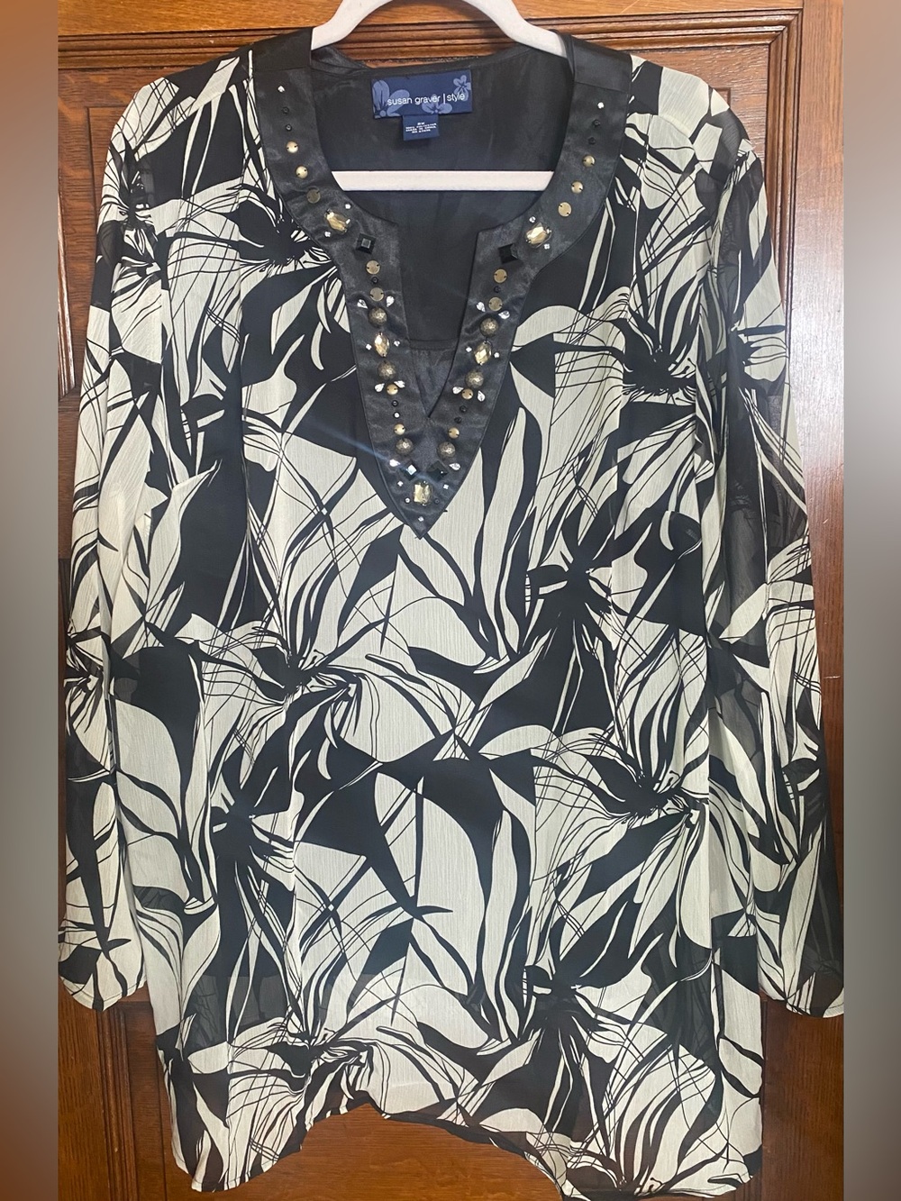 Susan Graver Black & White Beaded V-Neck Floral-Print Tunic